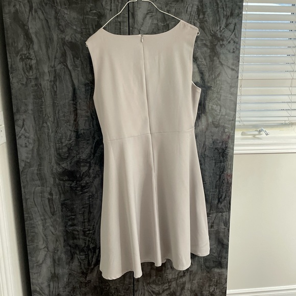 Women's XL Vintage Pre-Loved Grey Mini Dress with Silver Embellishments ✨🌿 - Picture 3 of 7